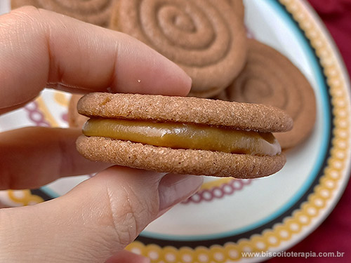 Biscoitos Espirais Recheados